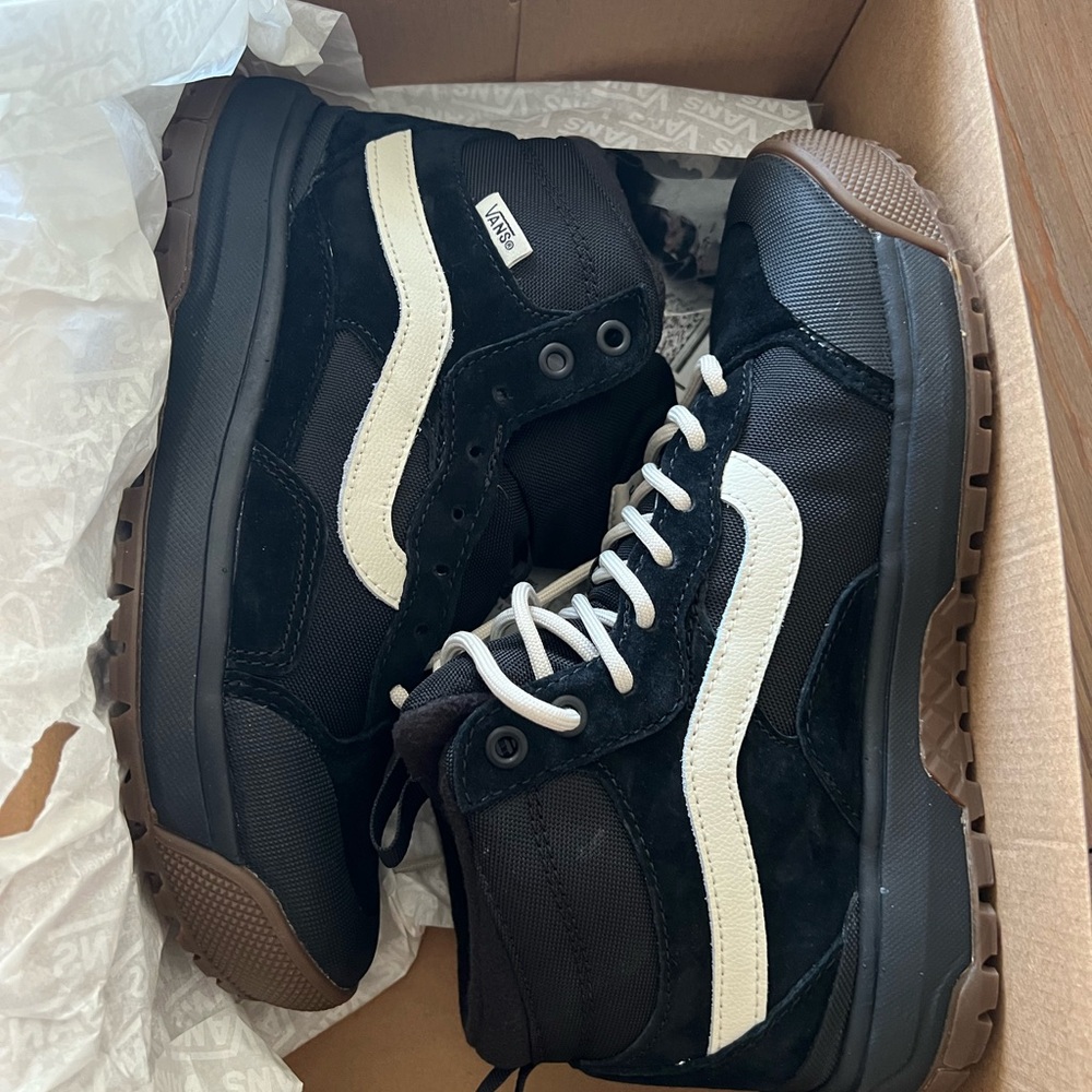 UltraRange EXO Hi MTE-1 Shoe. Classic black/gum
